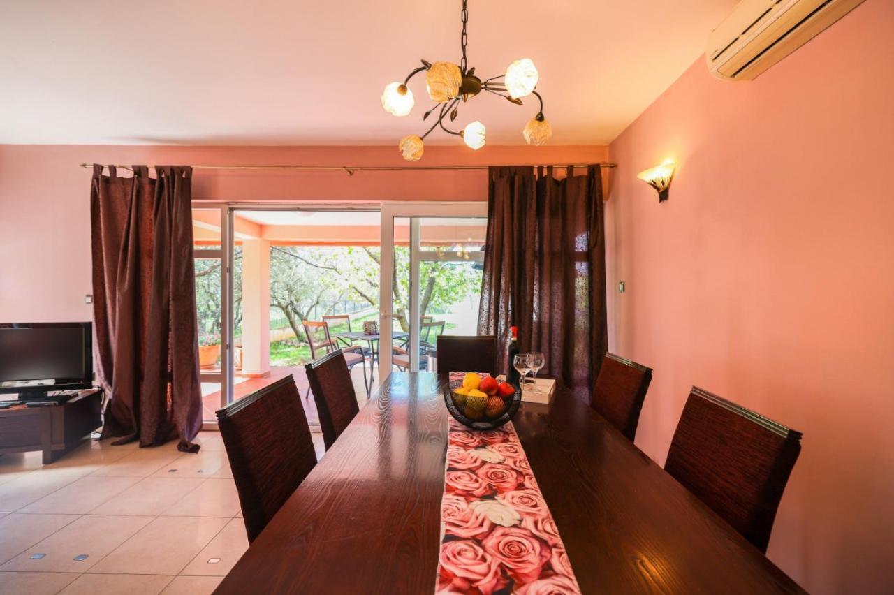 Holiday Home Cvita Sukošan 外观 照片